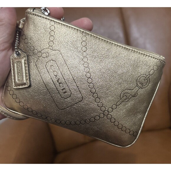 Rare Collector COACH Hangtag Motif Tan Leather Wristlet - Picture 1 of 6
